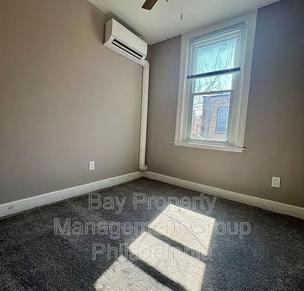 2022 W Toronto St — Photo 11