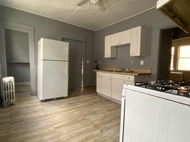 127 Pearl St