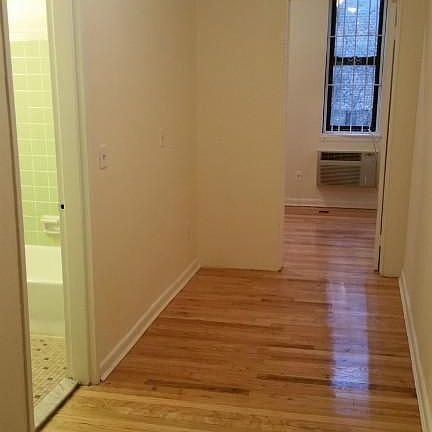 4th image of 314 E 89th St APT 5c