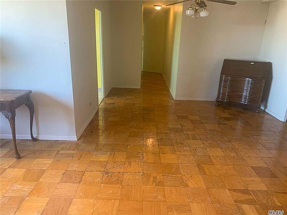 5th image of 6120 Grand Central Pkwy APT B1108