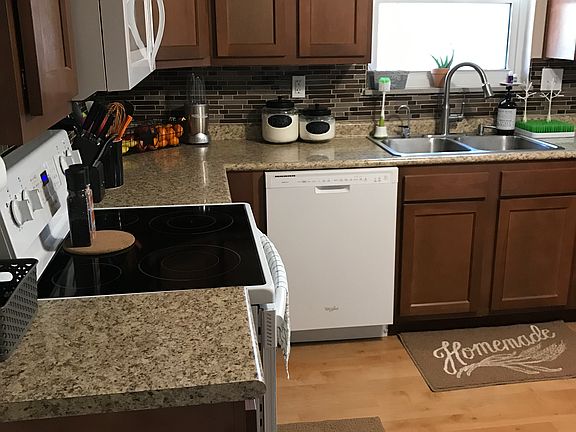 3rd image of 1351 Opal Ave