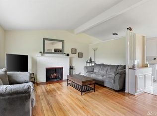1076 148th Pl SE, Bellevue, WA 98007