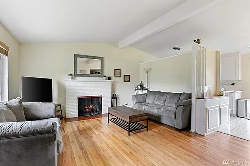 1076 148th Pl SE Photo 1