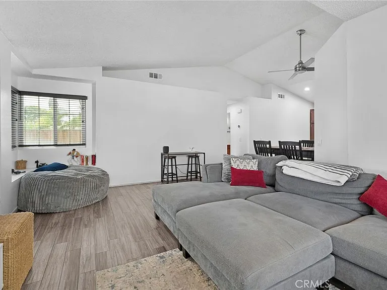15957 Randall Ave — Photo 6