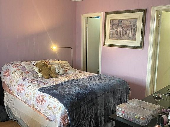 2nd image of 2424 SE 17th Street #306B