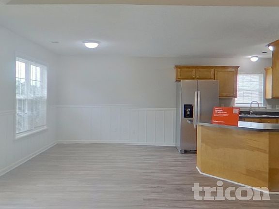 5th image of 608 Cottontail Ct N