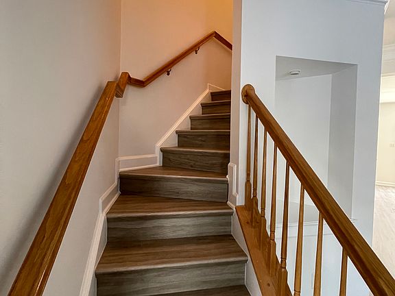 5th image of 23418 Winemiller Way