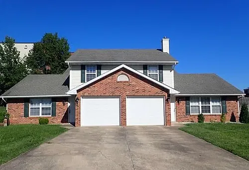 Floor plan 10 Yorkshire Dr