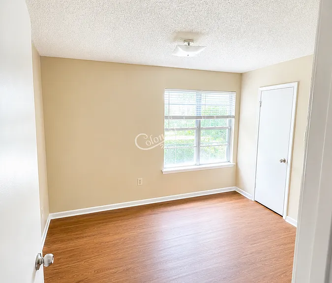 3002 Chaucer Dr #D — Photo 8