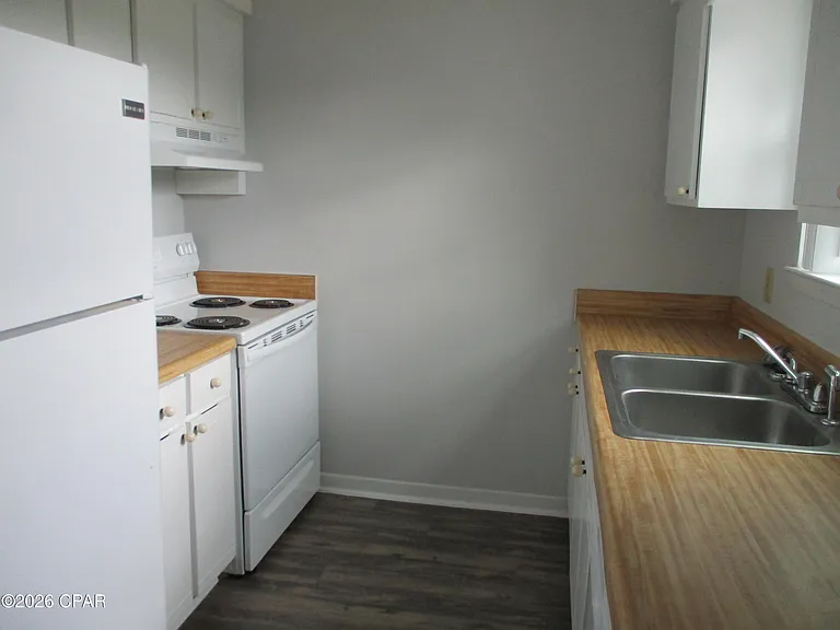 1222 Stephen Dr #1 — Photo 5