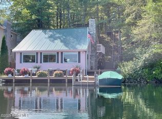 95 Birdsall Rd, Queensbury, NY 12804