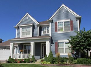 469 Mooresfield St, Elgin, IL 60124