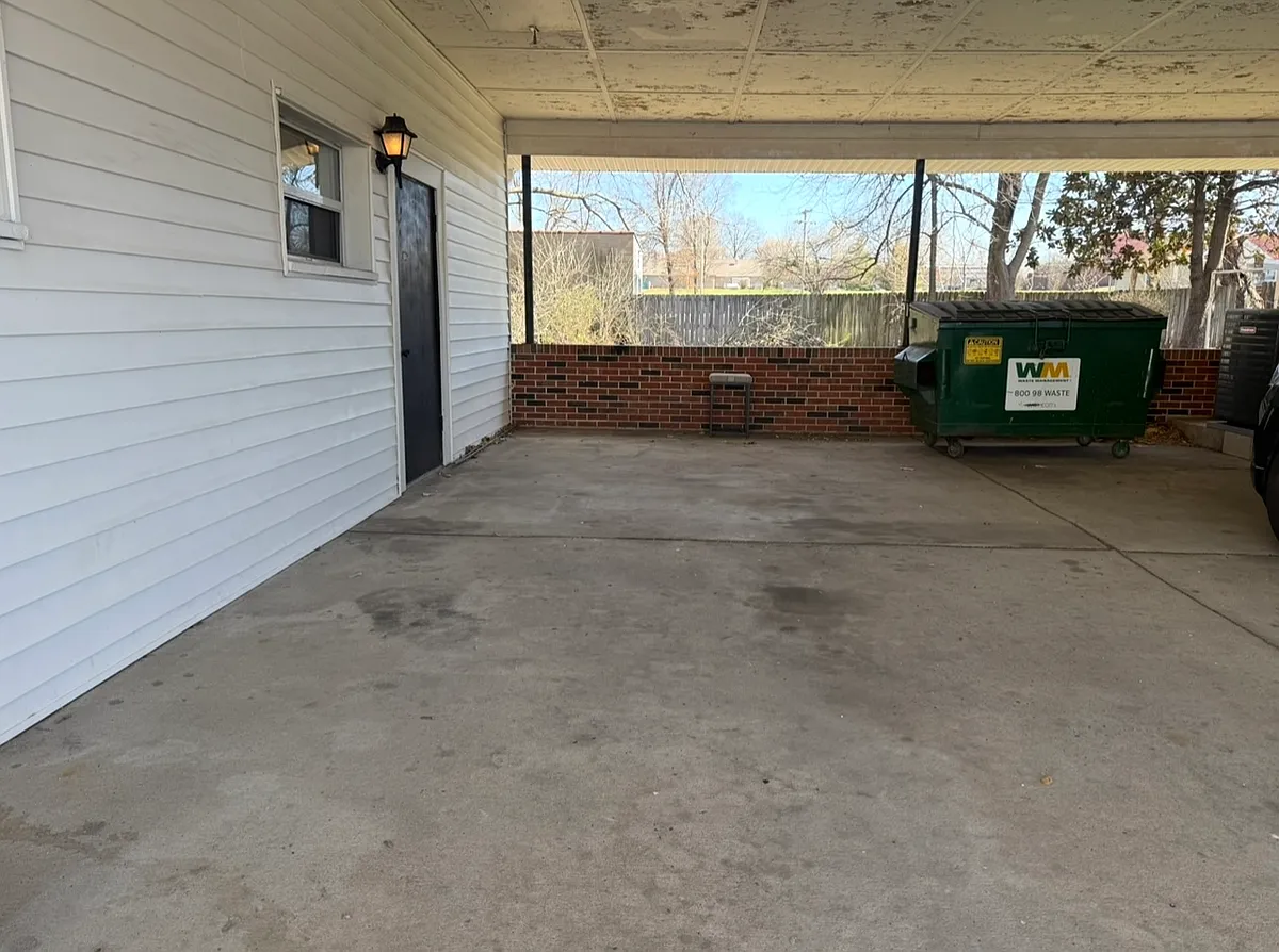 Building Photo - 8999 Saint Charles Rock Rd