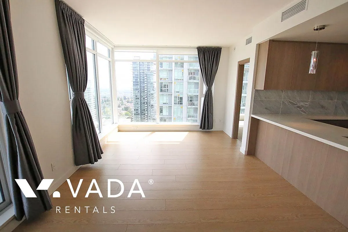 6538 Nelson Avenue Burnaby — Photo 2