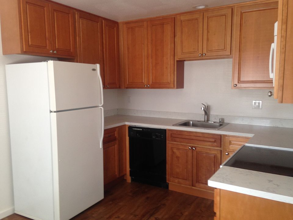 1st image of 2167 Pasetta Dr APT 1