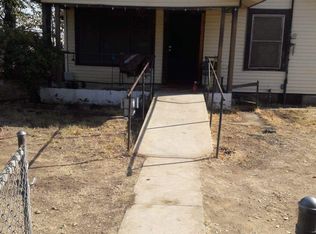 1110 S A St, Madera, CA 93638