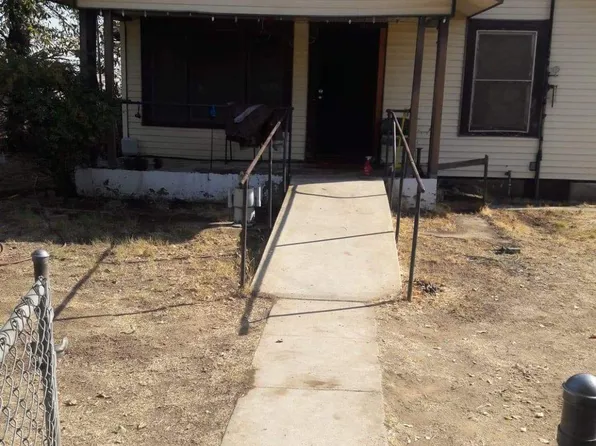 1110 S A St, Madera, CA 93638