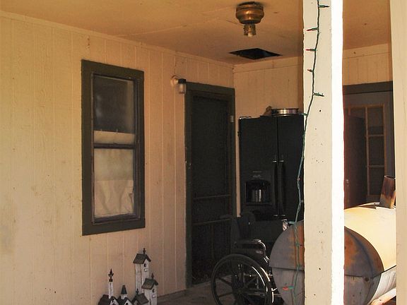 3rd image of 1035 W Division St