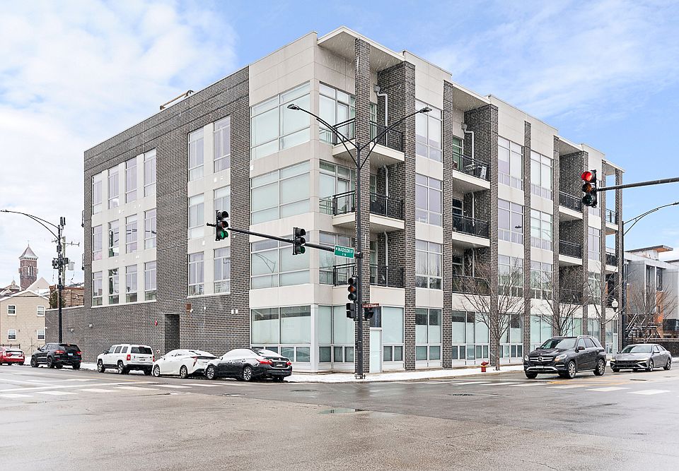 1st image of 5 N Oakley Blvd #201