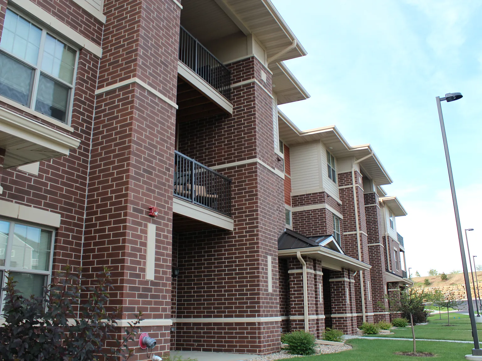 Scenic Ridge Apartments — Photo 3