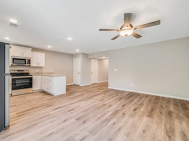 Pine Creek Townhomes — Photo 5