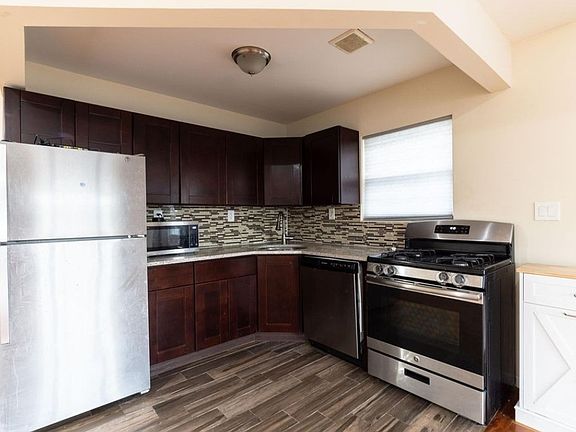 3rd image of 161-24 Baisley Blvd #2