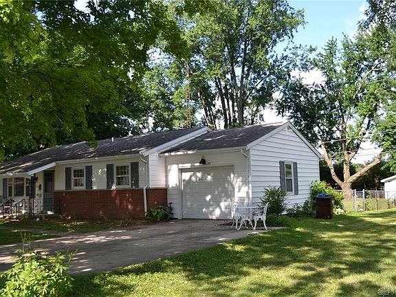 4th image of 312 Finch St