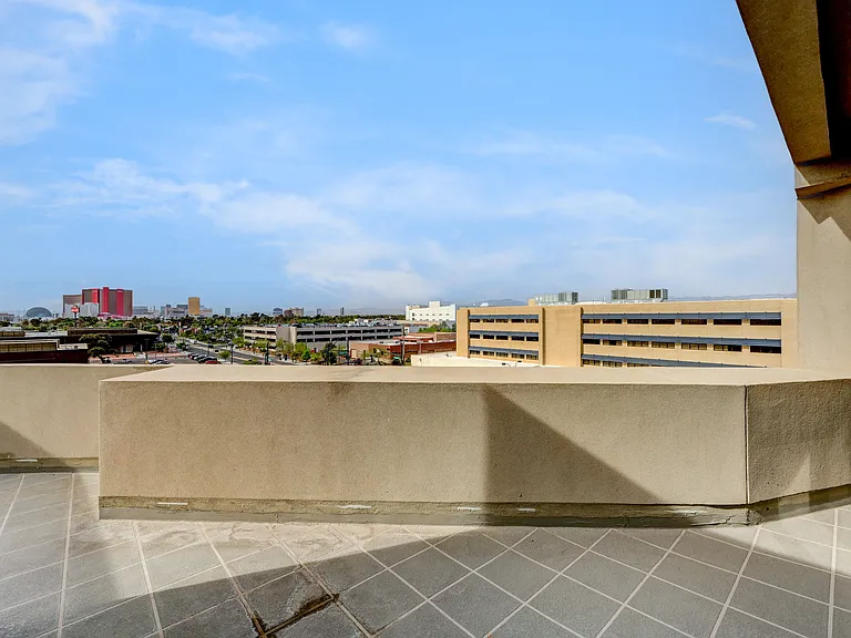 701 Shadow Ln #410 — Photo 27