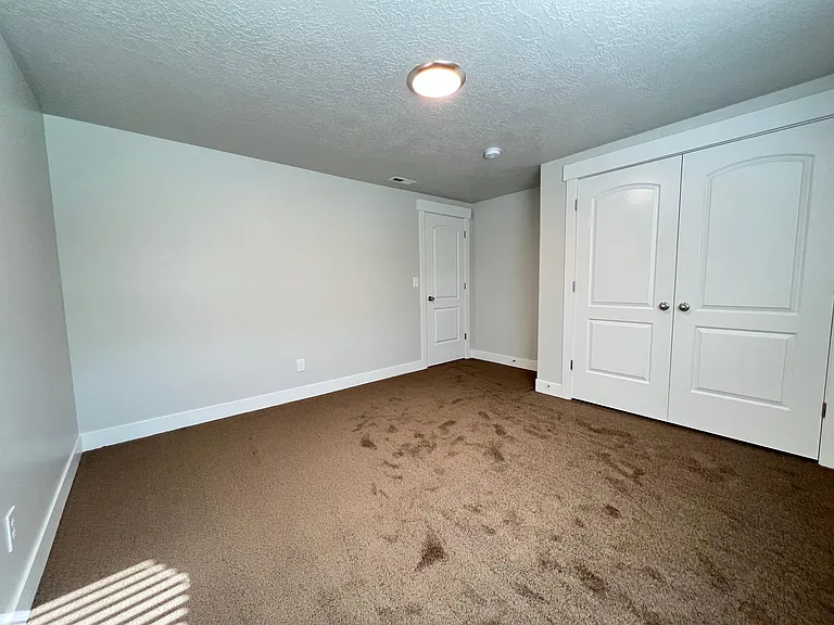 4725 Gunsight Peak Dr — Photo 34