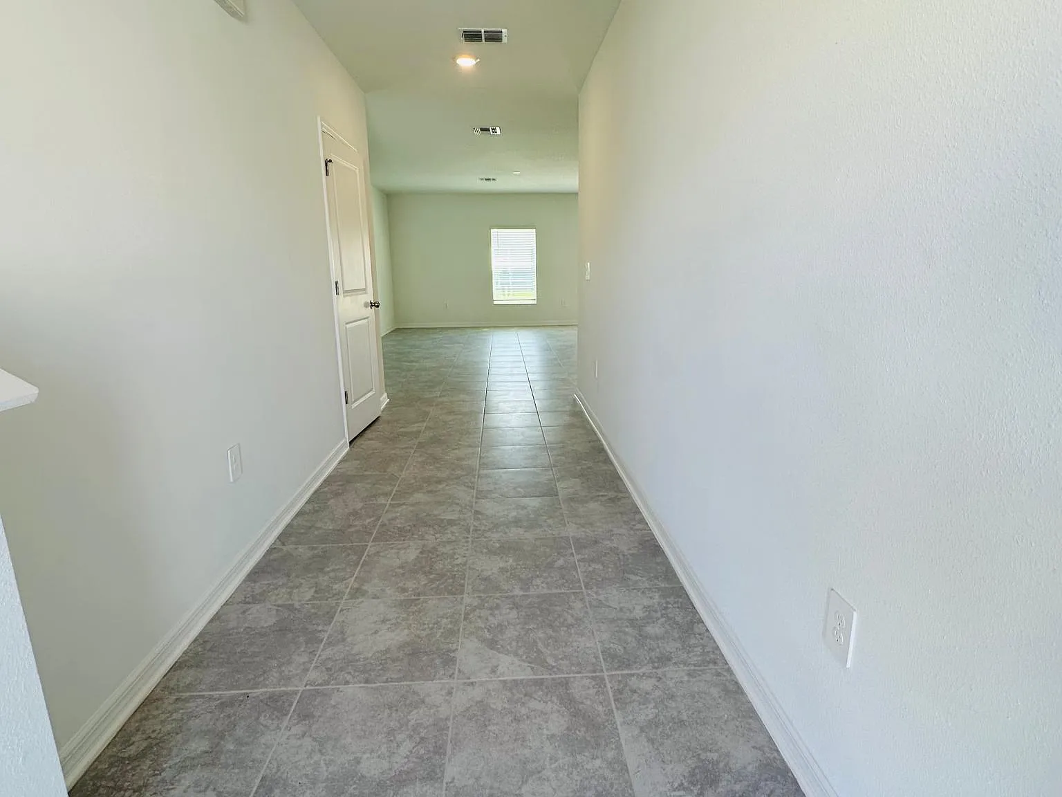 1321 Diego Ter — Photo 2