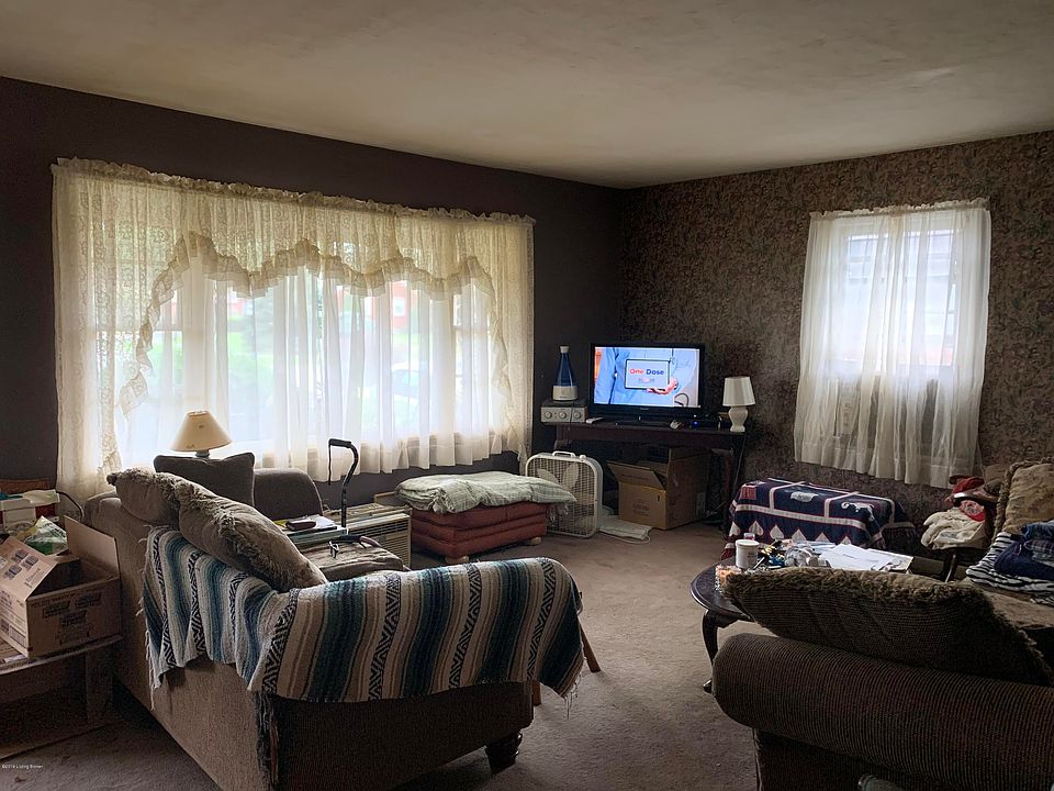 2nd image of 4317 Rockwood Dr