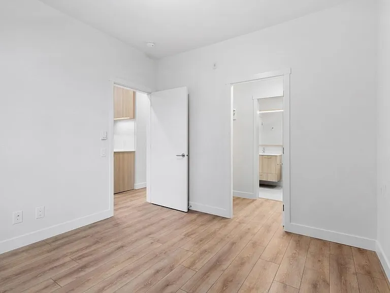 721 Anskar Ct #501 — Photo 14