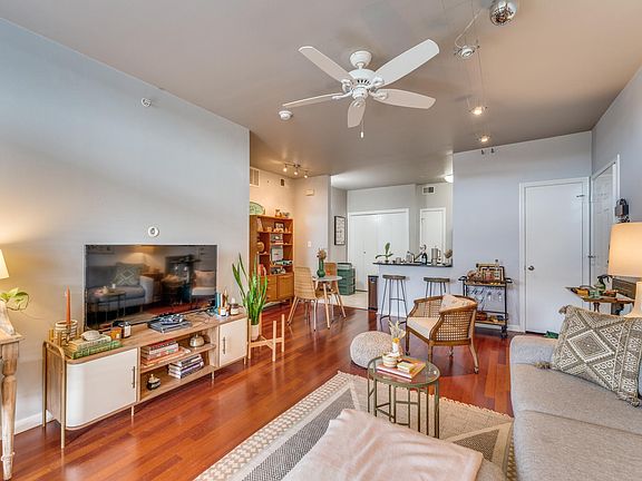 3rd image of 2209 Hancock Dr APT 36