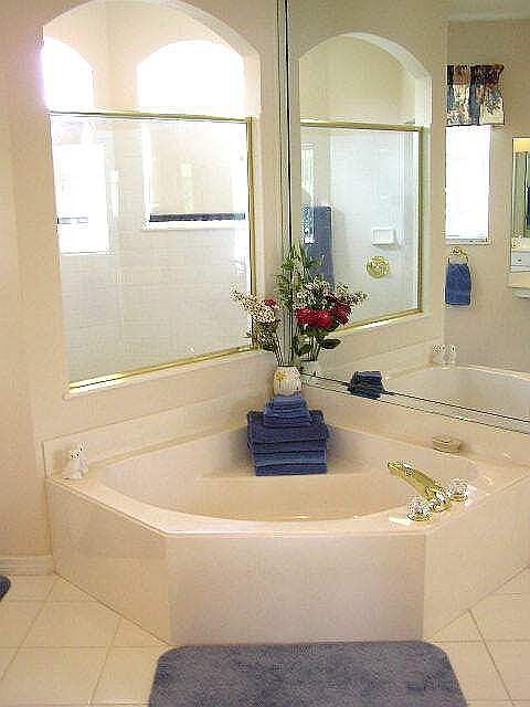 1st image of 4561 Lake Calabay Dr