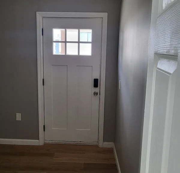 529 Warren St — Photo 3