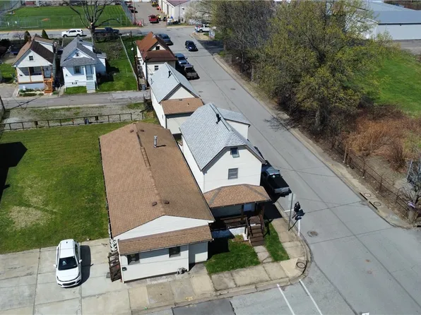 1837 & 1839 4th Ave, New Kensington, PA 15068