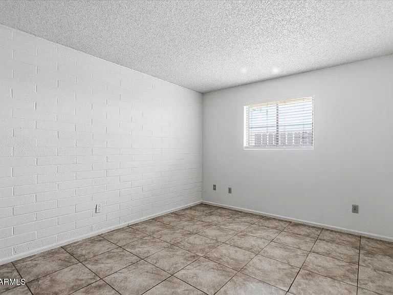 1321 E Carol Ave #3 — Photo 8