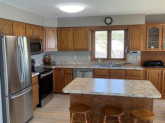 5th image of 605 Chautauqua Park Dr APT 4