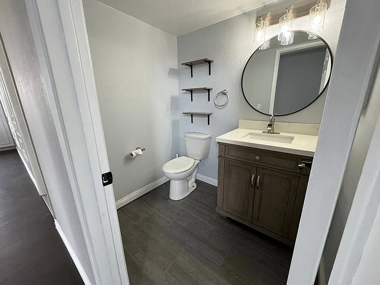466 Weisser Way — Photo 8