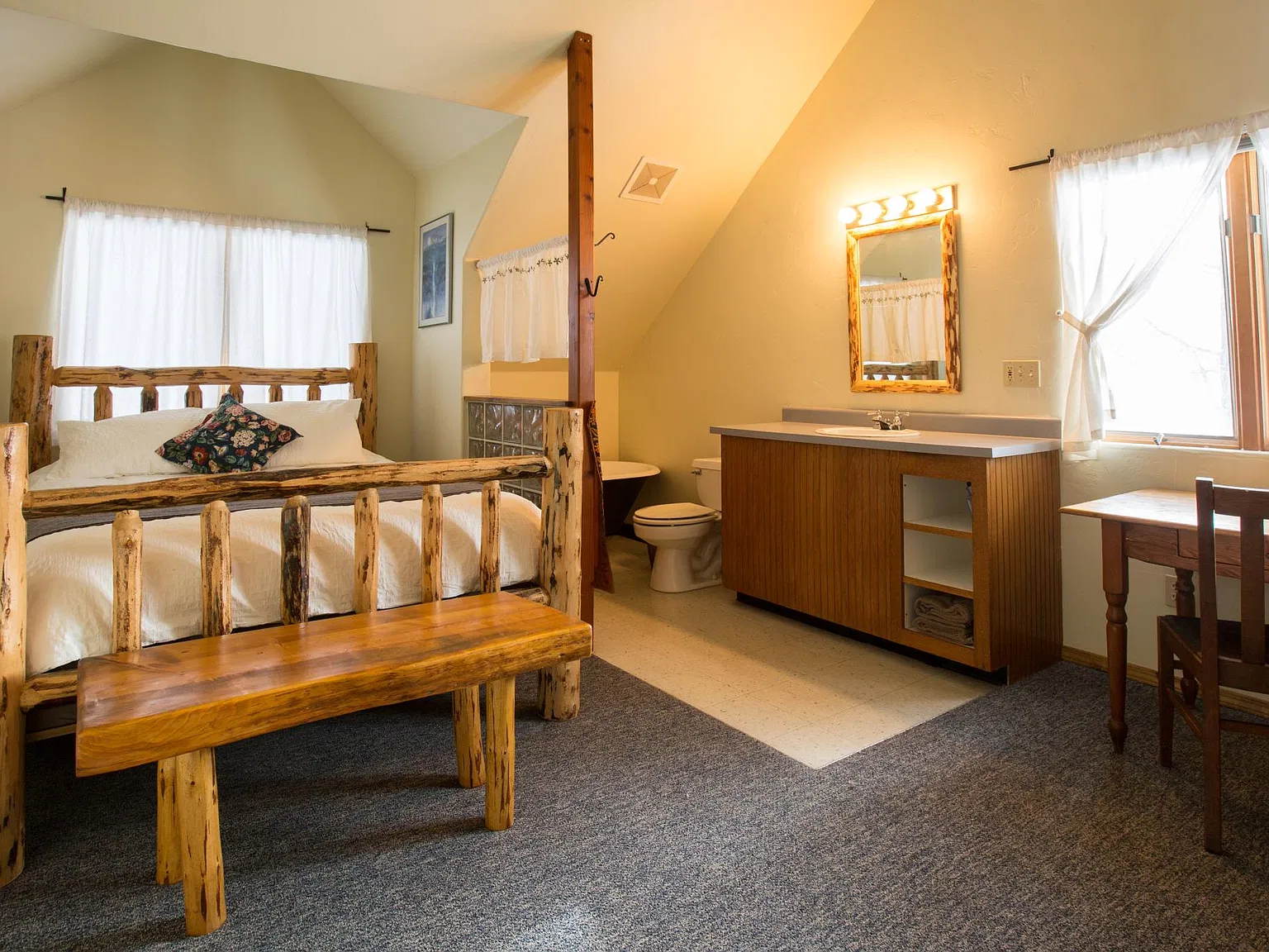 600 Three Eagle Ln — Photo 4