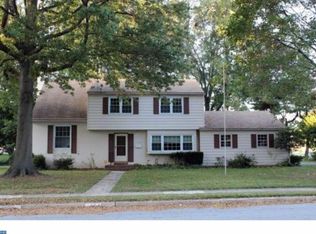 1104 Woodsedge Rd, Dover, DE 19904