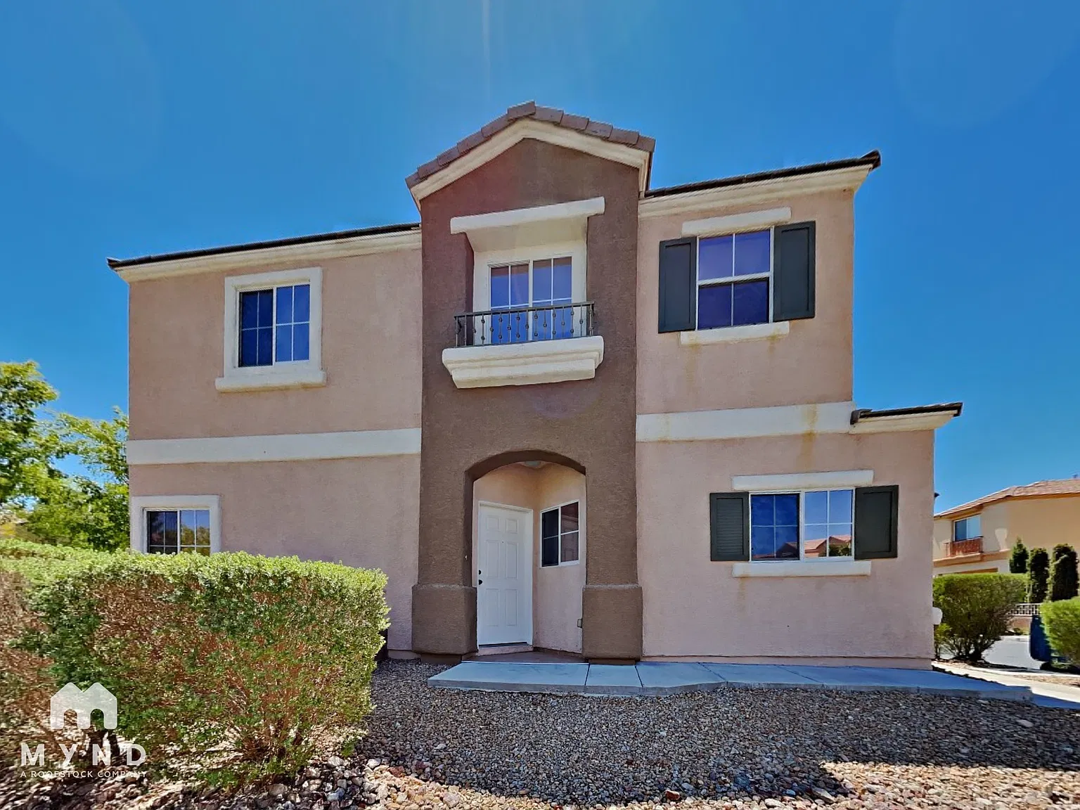 3 bed, 2.5 bath, 1405 sqft, $1,690 — Photo 1