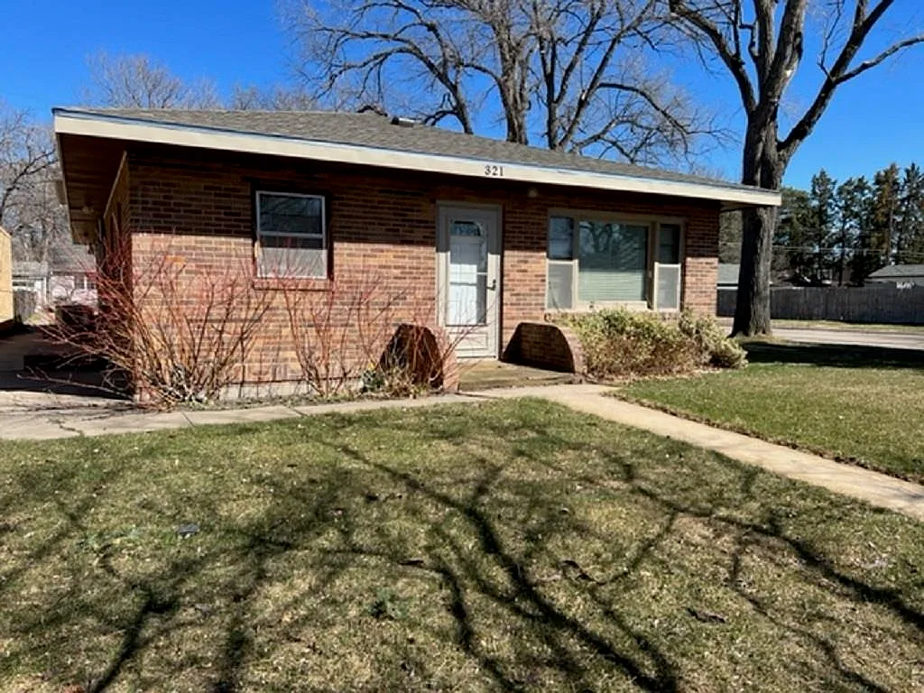 1 bed, 800 sqft, $900 — Photo 3
