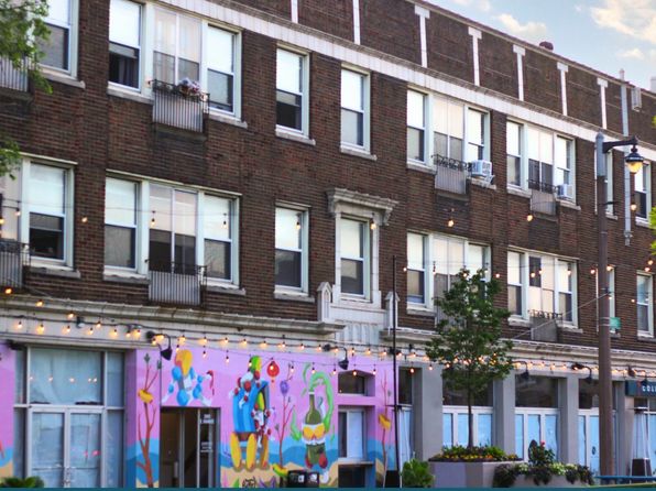 2009 E Ivanhoe Pl APT 215