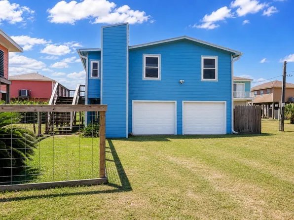 315 Coral Ct, Surfside Beach, TX 77541