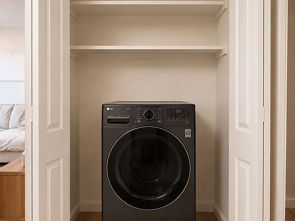 4th image of 610 Gilbert Ave APT 28