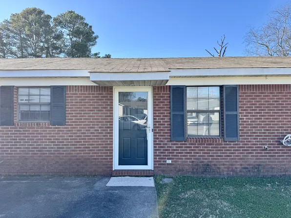 508 E McClellan St #B, Athens, AL 35611