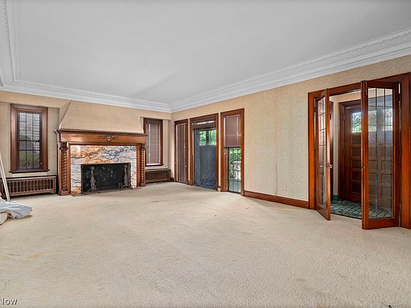 2nd image of 1021 Park Ave