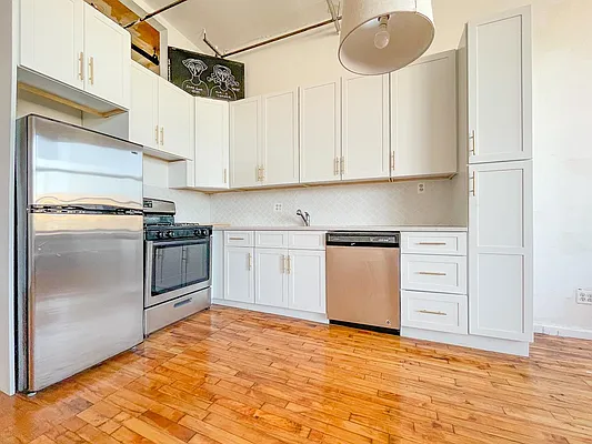 Rented by MySpaceNYC | media 5