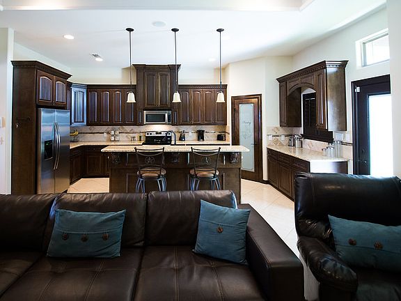 5th image of 2202 Nickel Drive